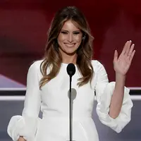 Istri Calon Presiden AS Donald Trump, Melania Trump berpidato di Konvensi Nasional Partai Republik di Cleveland, Ohio, AS 18 Juli 2016. (REUTERS / Mike Segar)