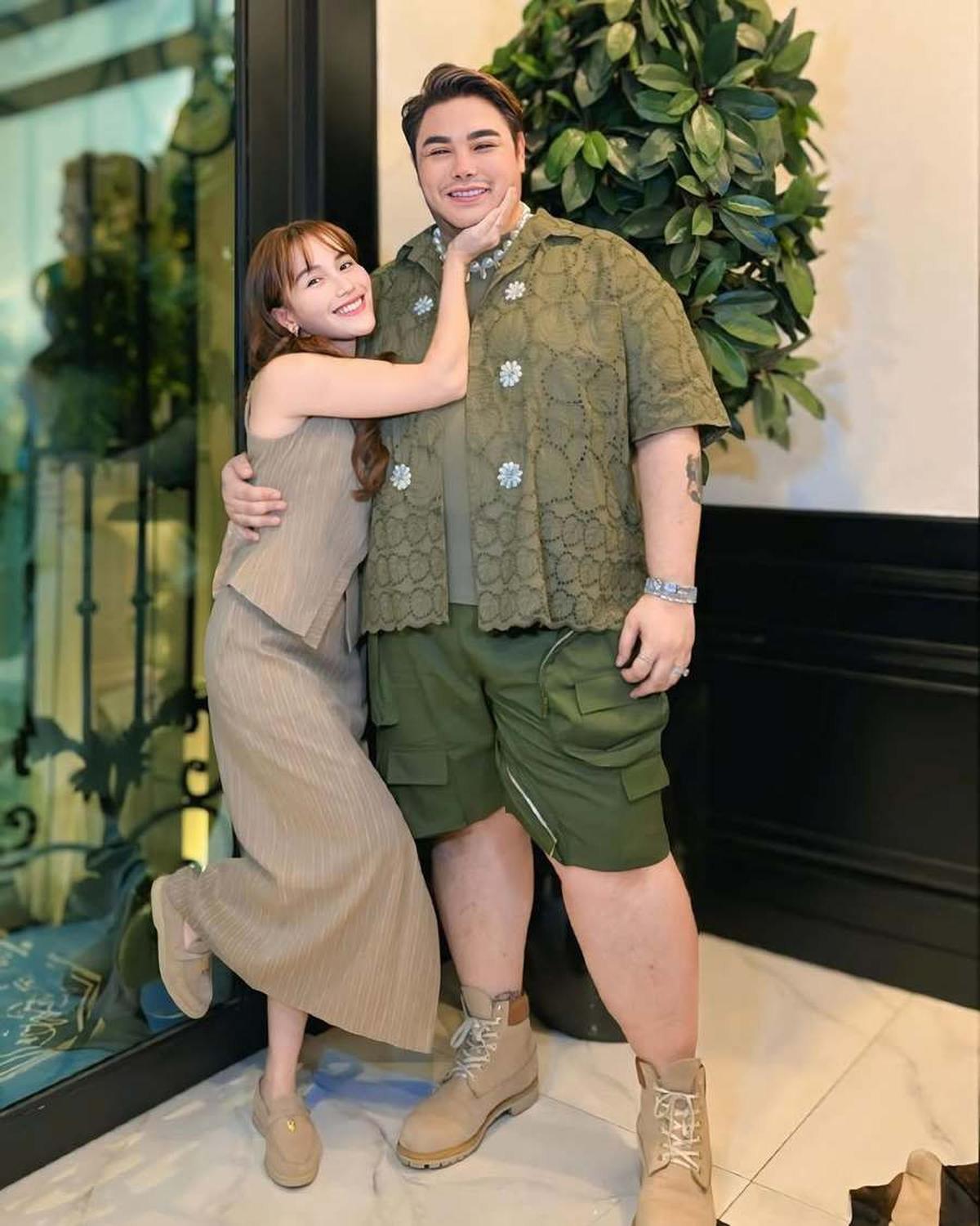 8 Potret Ayu Ting Ting Ucapkan Selamat Ulang Tahun ke Ivan Gunawan, Netizen Ramai Jodohkan Mereka Lagi
