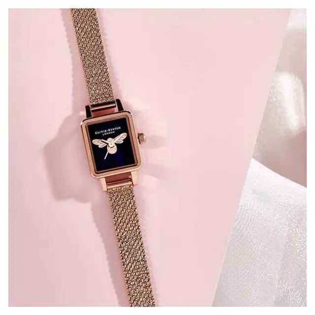 Jam tangan Lucky Bee Mine Blue/dok. Olivia Burton