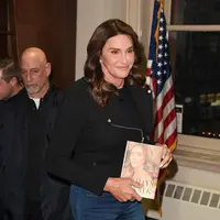 Kehidupan Kim memang tak pernah luput dari perhatian publik. Sempat beberapa waktu lalu dia dan Kanye West dikabarkan akan segera mengakhiri hubungan rumah tangganya. Namun kabar terbaru menyiarkan keduanya kembali bersama. (AFP/Bintang.com)