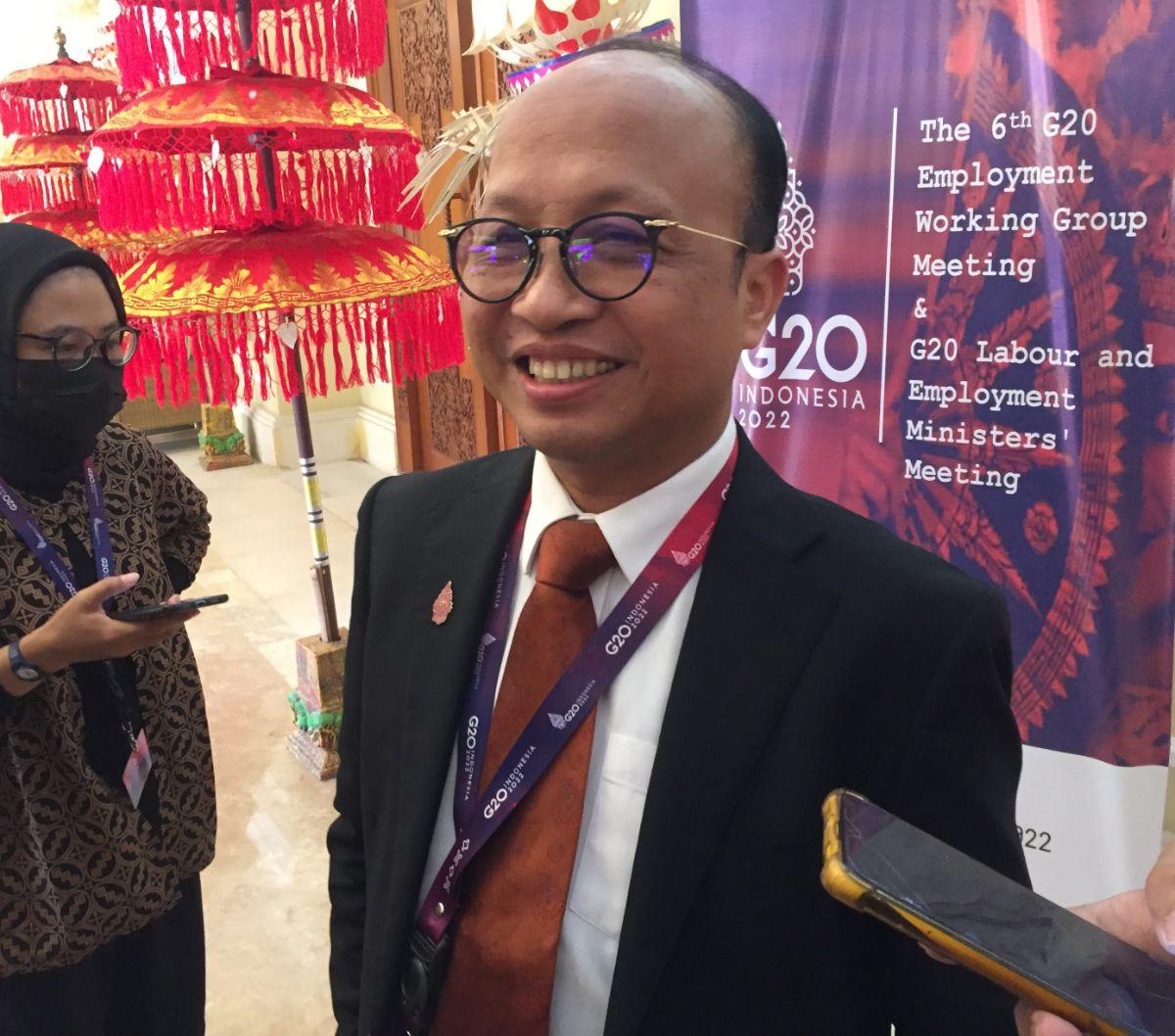 "Singkatnya kita akan bisa lebih mudah dan akurat untuk merancang kebutuhan ketenagakerjaan," pungkasnya.
