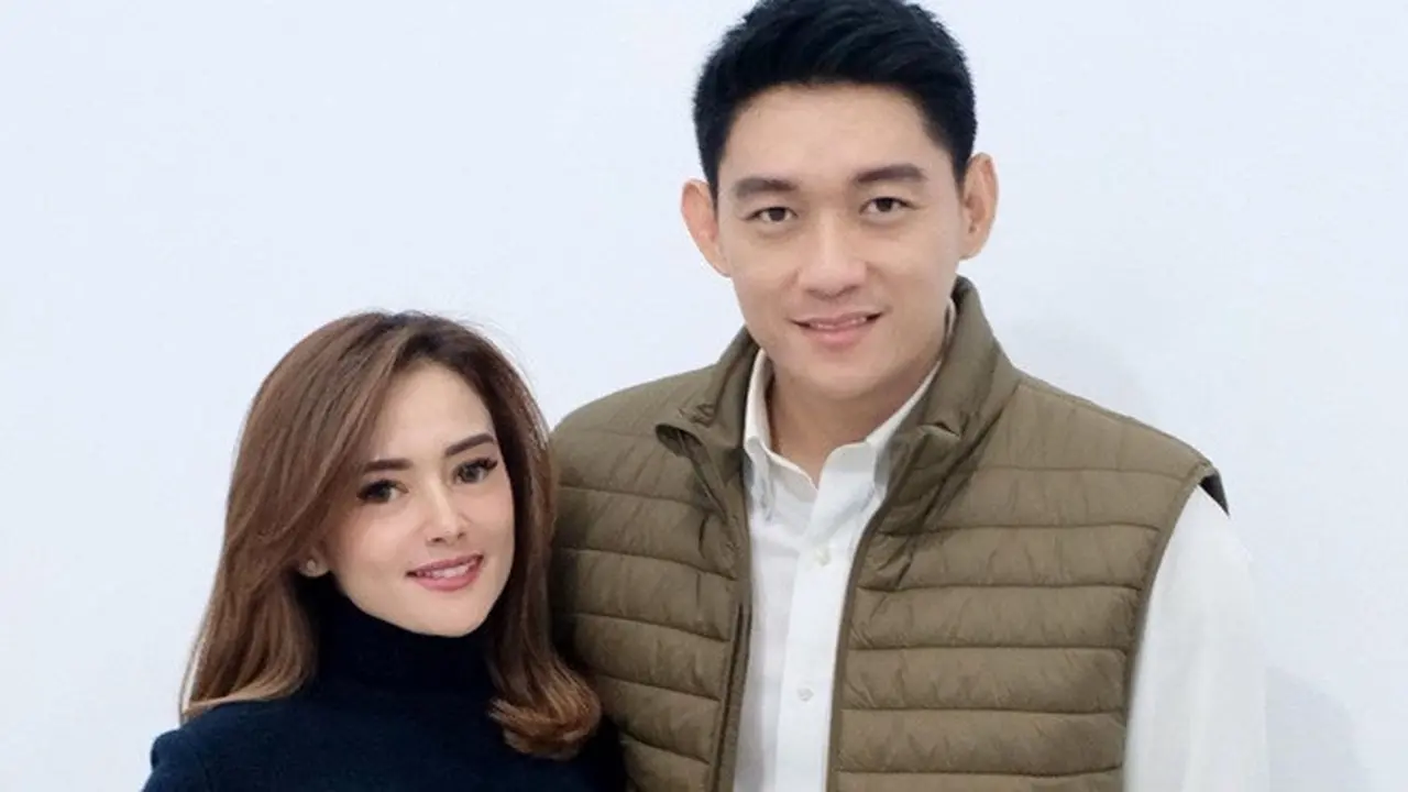 6 Potret Mesra Ifan Seventeen dan Citra Monica, Mulai Go Public