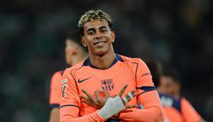 Ekspresi Lamine Yamal usai membobol gawang Barcelona di jornada ke-15 La Liga 2025/2026, Minggu (7/12/2025) (AP Photo/Manu Reino)