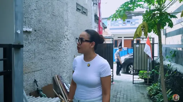 Fahmi Bo sakit komplikasi, hidup sebatang kara di kamar kost sepetak, kasurnya ngemper, 5 potretnya