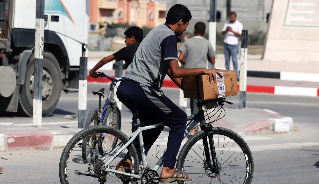 Fasilitas kesehatan di wilayah Gaza juga mulai kewalahan menampung pasien. (MOHAMMED ABED/AFP)