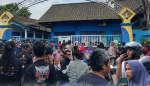 Warga Geruduk SD di Pemalang Usai Siswa Korban Perundungan Meninggal