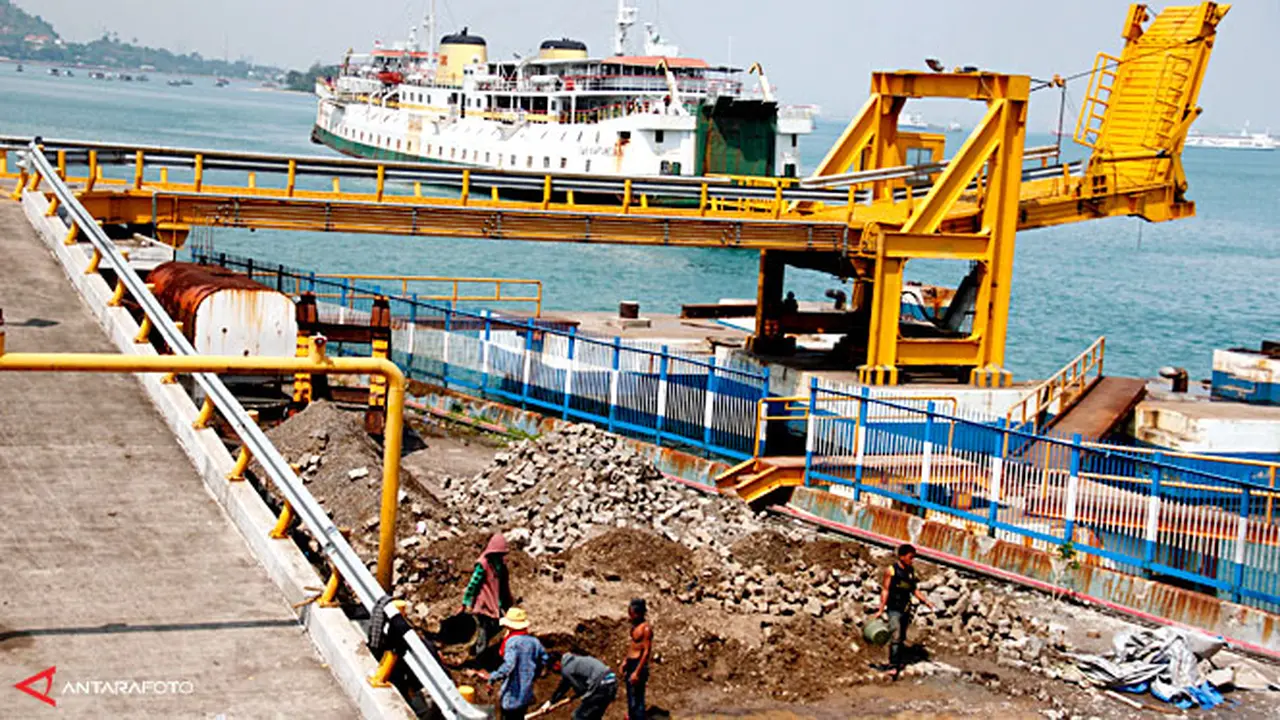 dermaga-merak-130728b.jpg