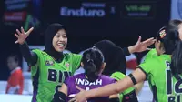 Pemain Jakarta BIN Megawati Hangestri Pertiwi dan kawan-kawan berselebrasi saat melawan Bandung bjb Tandamata pada pekan keenam putaran kedua PLN Mobile Proliga 2024 di GOR Ken Arok, Malang, Kamis (13/6/2024). Jakarta BIN menang 3-1&nbsp;(25-15, 24-26, 25-23, 25-21). (foto: Proliga)