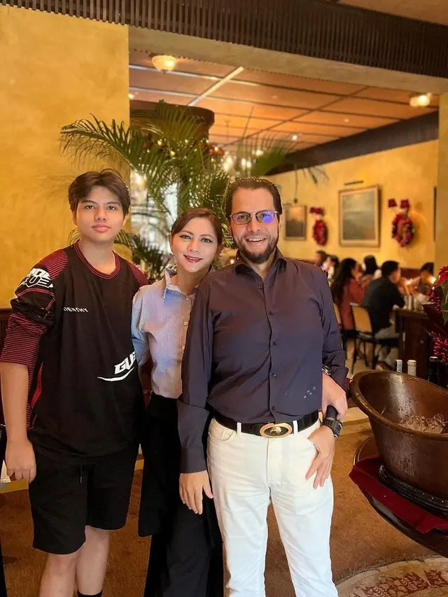 Cut Keke jadi istri kedua selama 16 tahun, akur dengan istri pertama