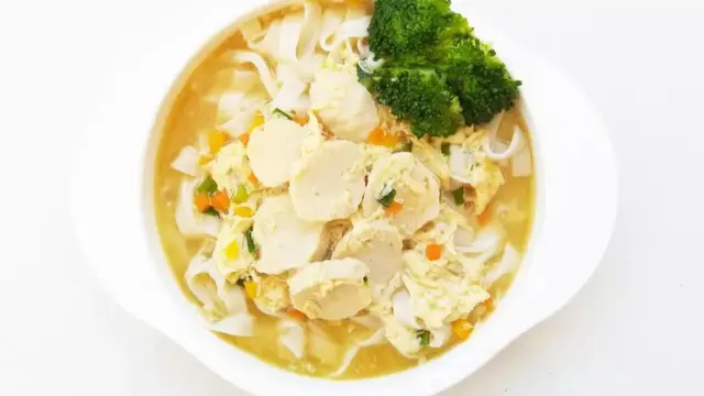 Kwetiaw Siram Bakso Ayam