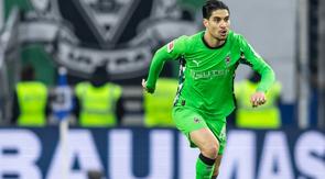 Bek Timnas Indonesia, Kevin Diks menjadi starter saat Borussia Monchengladbach bertandang ke markas Hamburg SV, Volksparkstadion dalam laga pekan ke-18 Bundesliha 2025/2026, Sabtu (17/1/2026) malam WIB. (Dok. Borussia Monchengladbach)