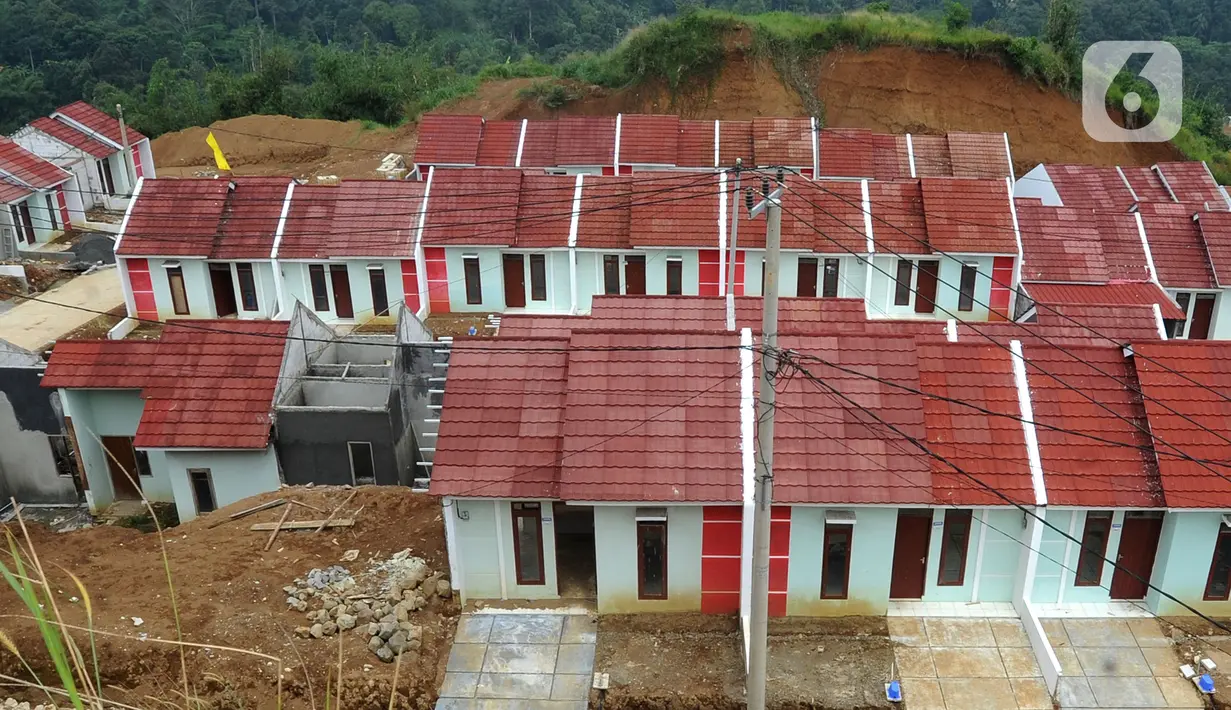 Perumahan  bersubsidi di Bukit Rancayamaya Residences, Caringin, Bogor, Minggu (14/02/2021). Di awal pandemi Covid-19 mencuat, yakni  senilai Rp 17 triliun sepanjang tahun 2020 dengan total unit mencapai 122.000. (merdeka.com/Arie Basuki)