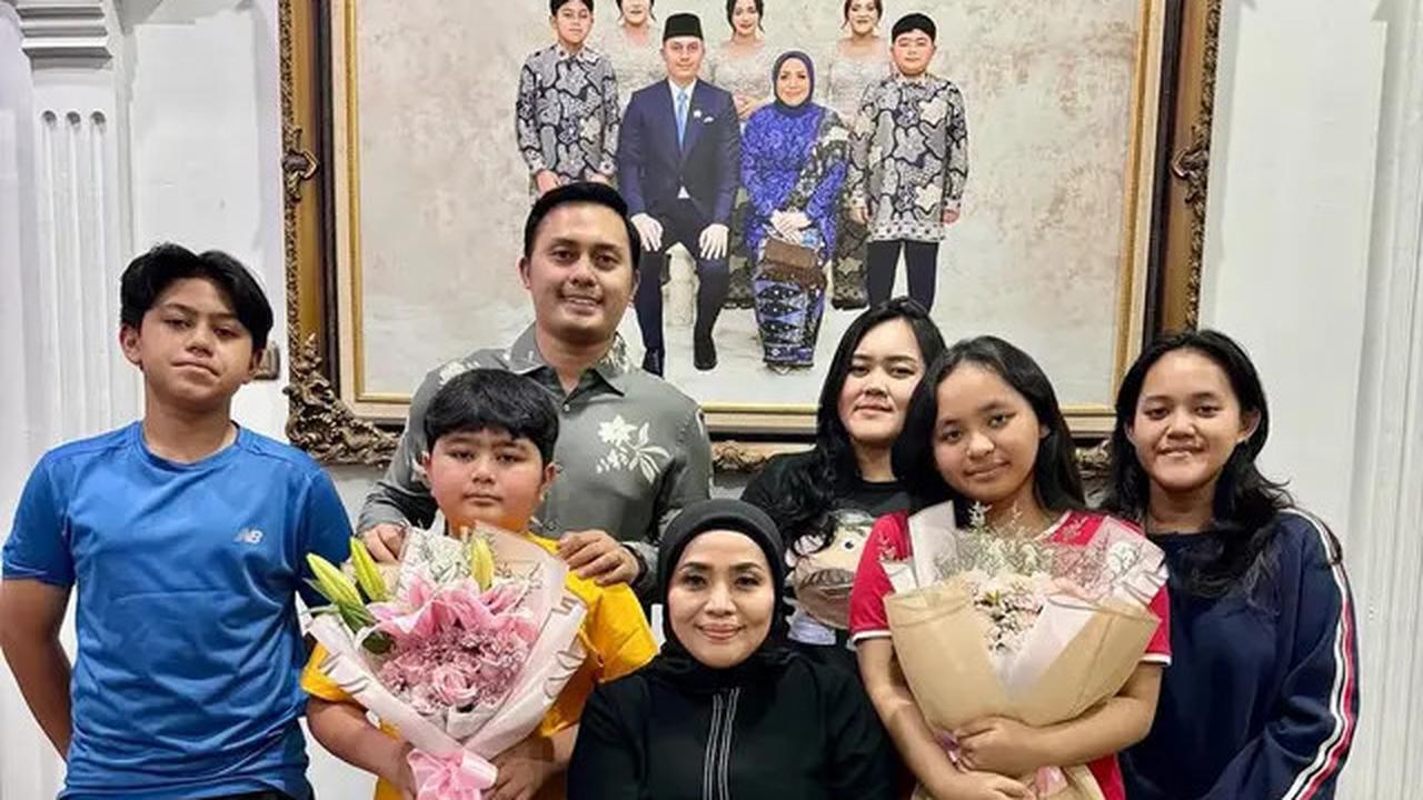 Bayi Tabung Belum Berhasil, Ini 8 Potret Kompak Muzdalifah dan Fadel Islami bareng 5 Anak