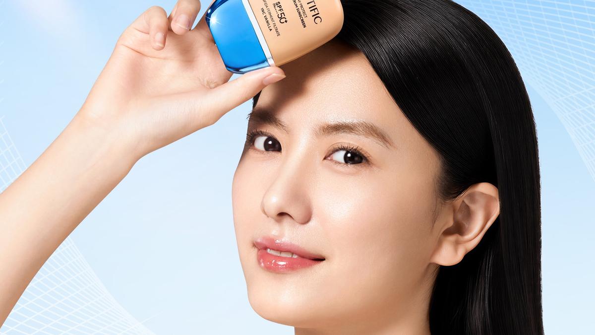 Di Cuaca Tropis, Makeup Makin Praktis dengan Tinted Sunscreen Baru SKINTIFIC