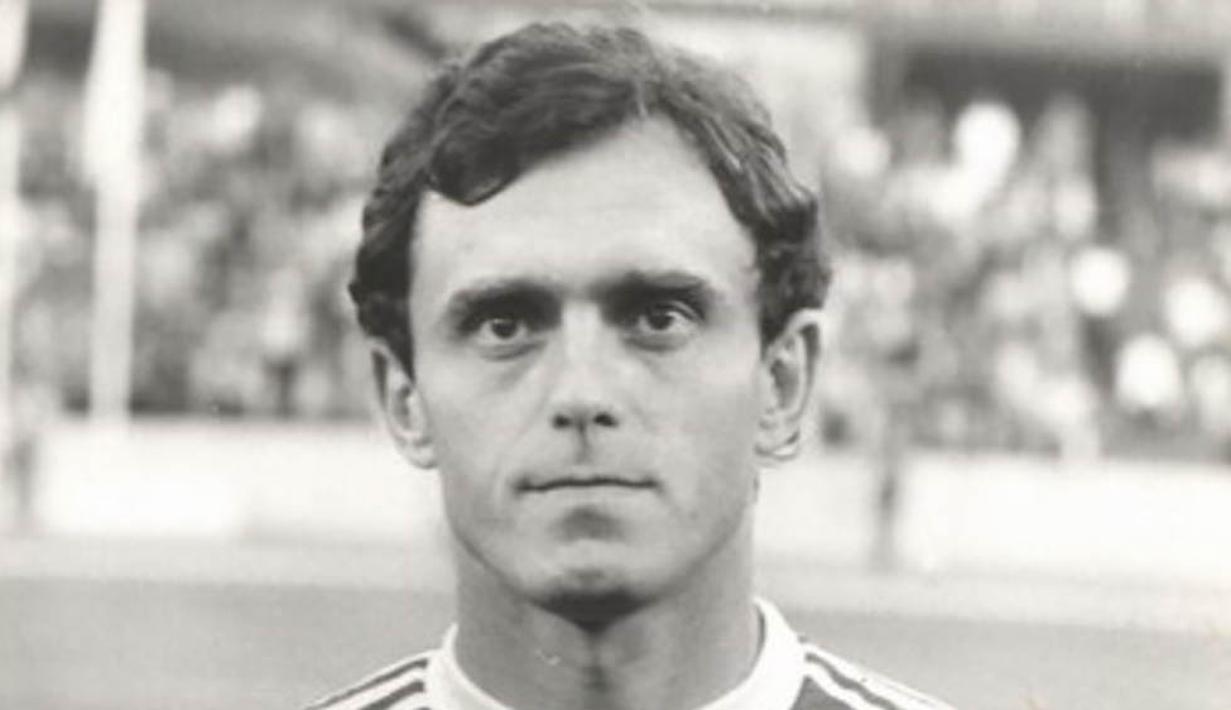 9. Marian Masny, dirinya merupakan salah satu gelandang serang asal Ceko saat membuat kejutan menjadi juara Piala Eropa pada tahun 1976. (www.futbalsfz.sk)