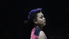 Pebulutangkis Indonesia, Apriyani Rahayu, saat melawan wakil Jepang, Ayako Sakuramoto/Yukiko Takahata pada Indonesia Open 2019 di Istora, Jakarta, Selasa (16/7). Pasangan Indonesia menang 21-15, 21-16. (Bola.com/M Iqbal Ichsan)