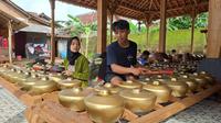 Bantuan gamelan dari Pemprov Jateng digunakan oleh warga desa. (Foto: Istimewa)
