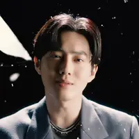 Suho di MV Let's Love