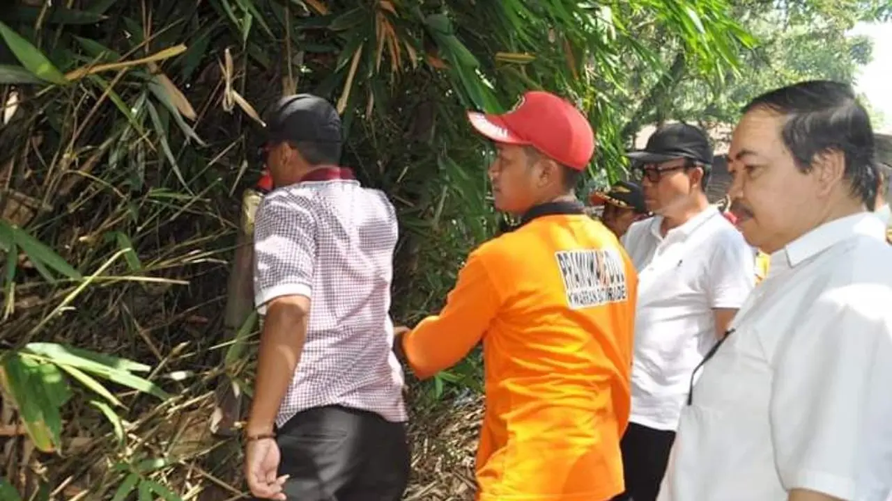 Pemberantasan sarang nyamuk (PSN) di Pandak, Banyumas. (Foto: Liputan6.com/Humas Pemkab Banyumas/Muhamad Ridlo)