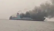 ASDP Konfirmasi KMP Batumandi Terbakar di Merak, Seluruh Penumpang Selamat