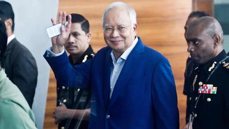 Najib Razak tiba di Kantor Pencegahan Korupsi Malaysia