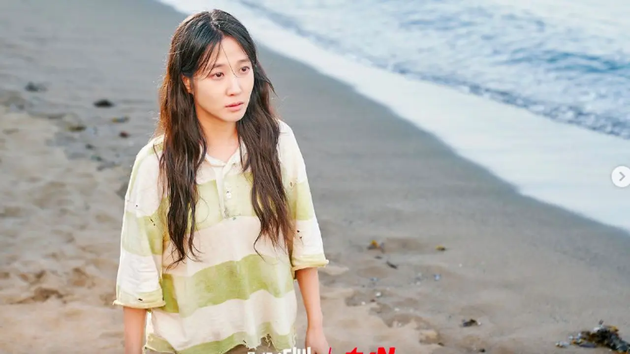 7 Potret Park Eun Bin dalam Drama Castaway Diva, Terdampar di Pulau Terpencil Selama 15 Tahun