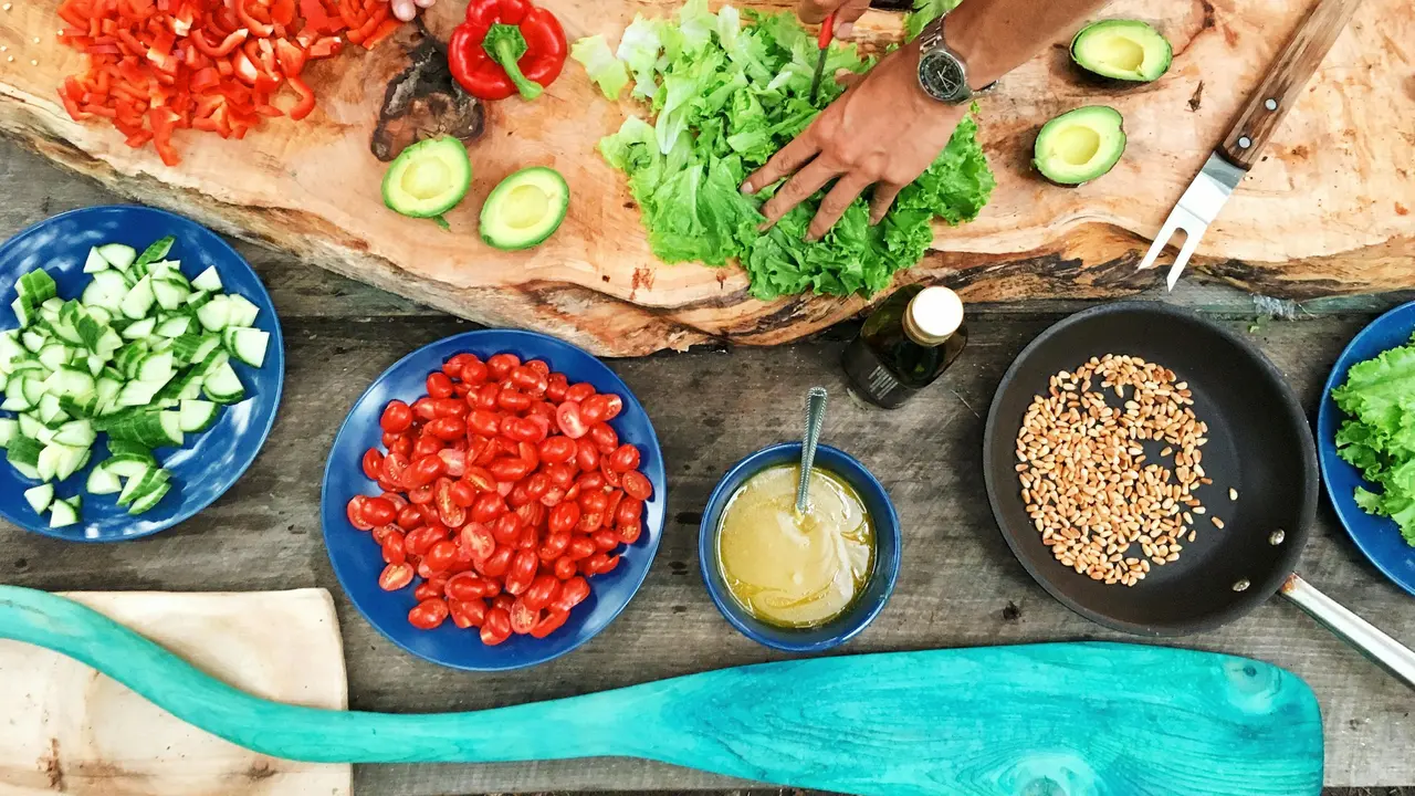Bahan-Bahan Gado-Gado Sehat ala Makan Bergizi Gratis