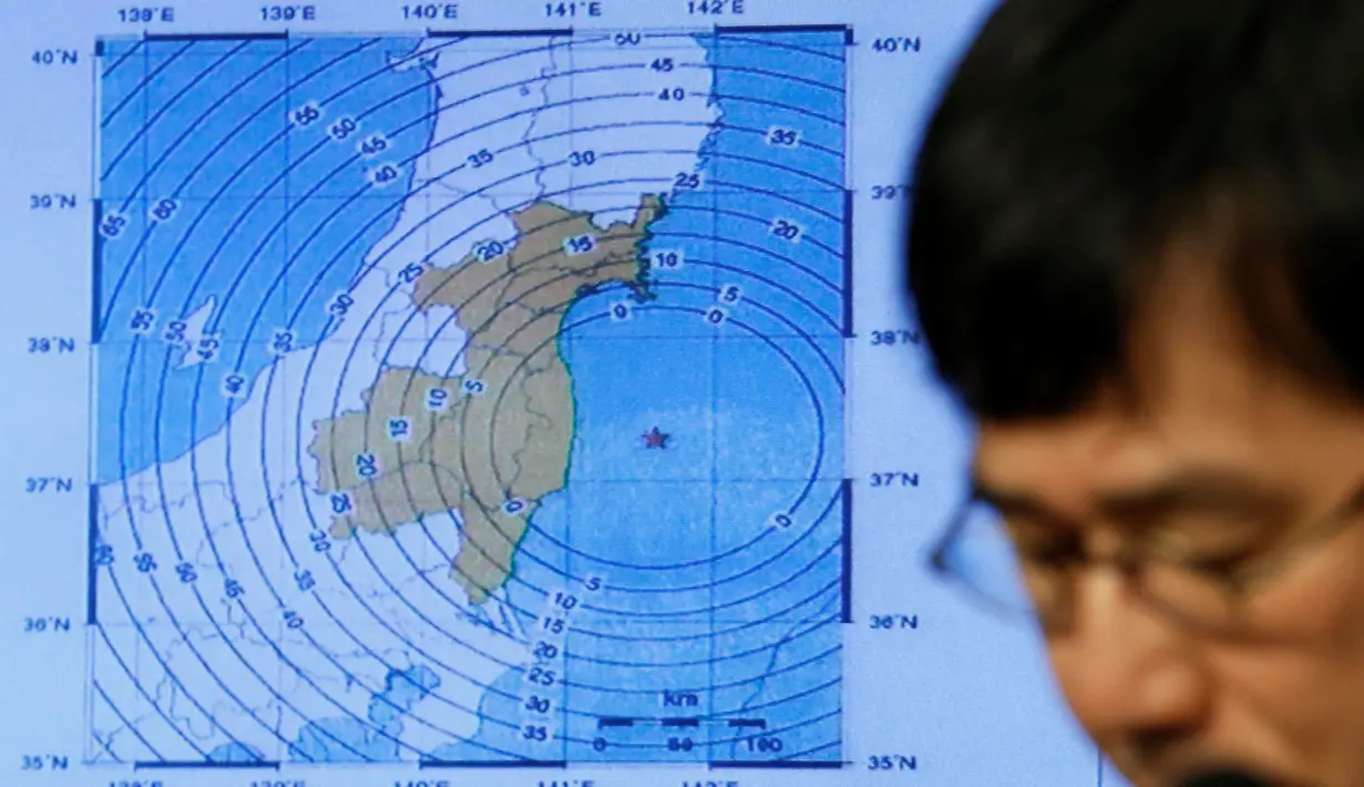 Badan Meteorologi menunjukkan titik gempa yang terjadi di Jepang Selasa (22/11). Gempa bumi berkekuatan 7,3 skala richter (SR) melanda Jepang bagian utara (REUTERS)