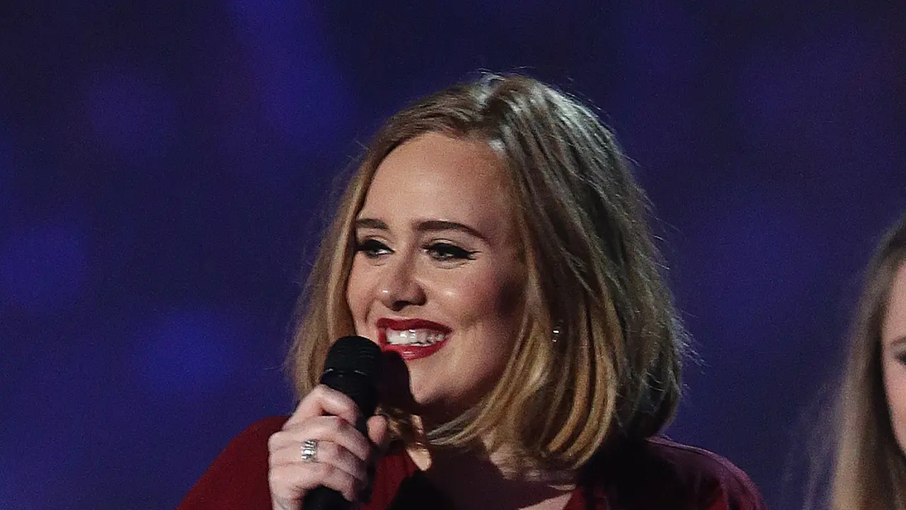 [Bintang] Adele
