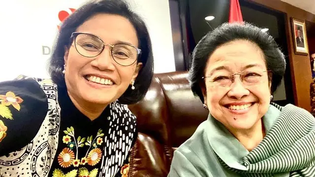 Menteri Keuangan Sri Mulyani Indrawati turut memberikan ucapan selamat ulang tahun kepada mantan Presiden Megawati Soekarnoputri.