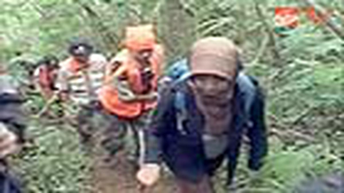Tim Delta Menyusul Alpha ke Puncak Gunung Salak - Video Liputan6.com