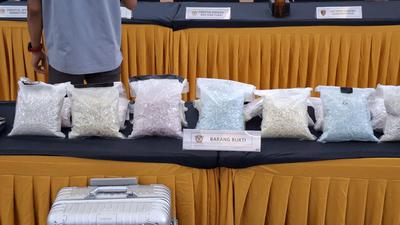 Modus Pilot Asing Selundupkan 70 Ribu Pil Ekstasi ke Indonesia