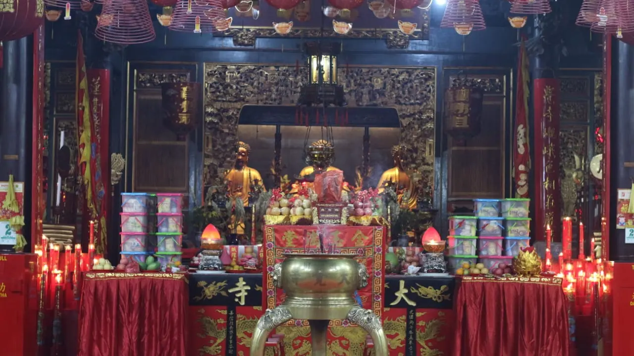 Kelenteng Tay Kak Sie