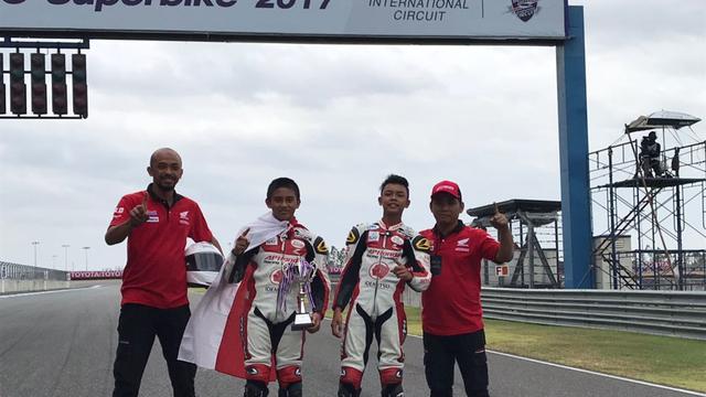 Muhammad Adenanta Putra dan Mario Suryo Aji