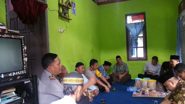 Suasana di rumah duka. (Foto: Liputan6.com/Polres Wonosobo/Muhamad Ridlo)