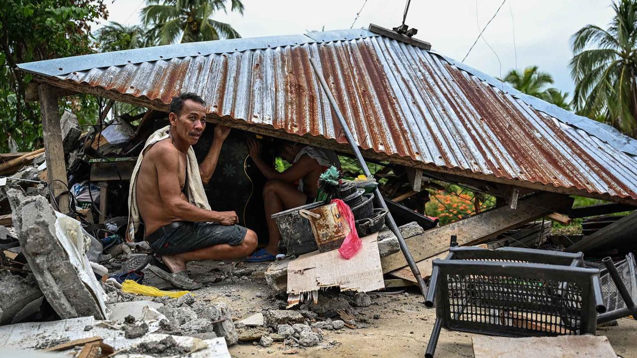 FOTO: Dua Gempa Dahsyat Guncang Filipina Selatan, Delapan Tewas