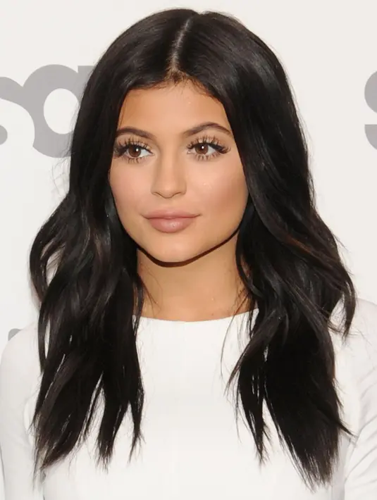 Nah ini penampila Kylie Jenner pada tahun 2015. (BROADIMAGE/REX/SHUTTERSTOCK/HollywoodLife)