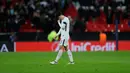 Striker Tottenham Hotspur, Son Heung-Min bereaksi seusai kalah atas Juventus pada leg kedua babak 16 besar Liga Champions di Wembley, Kamis (8/3). Gol Heung-Min sia-sia setelah Juventus sanggup mencetak dua gol balasan. (AP/Kirsty Wigglesworth)
