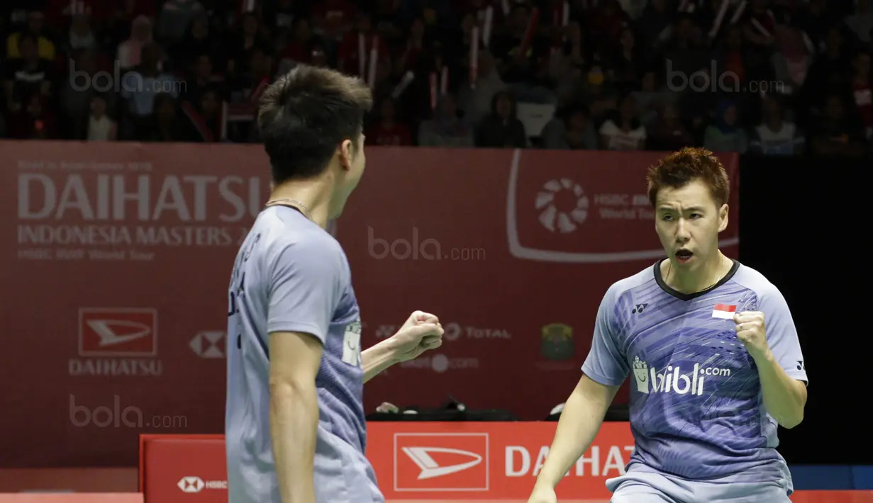 Ganda putra Indonesia, Kevin Sanjaya/Marcus Gideon, mengalahkan wakil India, Satwiksairaj Rankireddy/Chirag Shetty pada laga Indonesia Masters 2018 di Istora Senayan, Sabtu (27/1/2018). Kevin/Marcus menang 21-14, 21-11. (Bola.com/M Iqbal Ichsan)