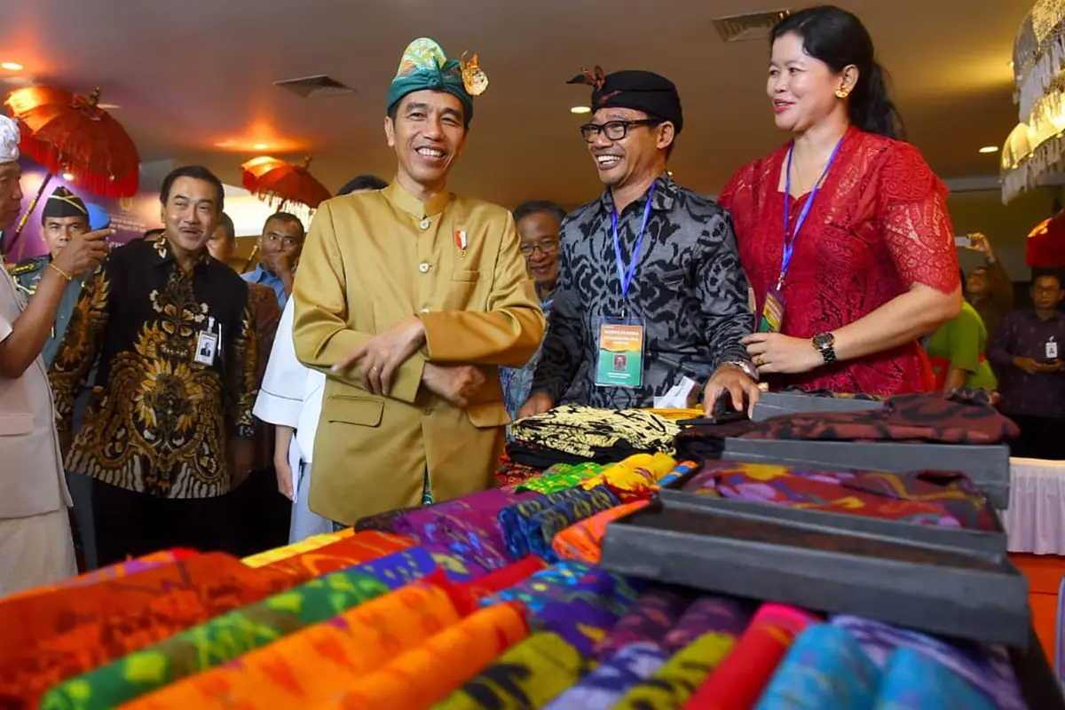 Jokowi Sosialisasikan Penurunan Pajak