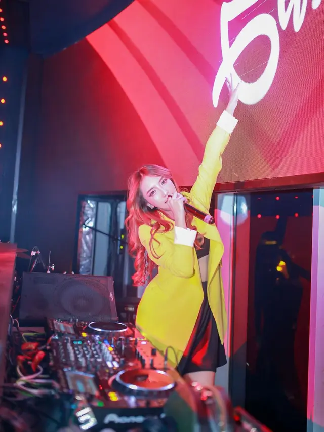 DJ Elora (ist)