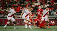 Pertandingan Bali United vs Persis Solo di Stadion Kapten I Wayan Dipta pada pekan ke-13 BRI Super League, Minggu (23-11-2025). (Bola.com/Alit Binawan)