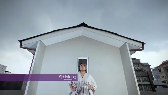 [Bintang] Video: Nania Ingin Konser dan Kuruskan Badan