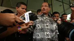Sekjen MK Janedjri Mahili Gaffar mengaku ditanyai penyidik KPK soal mantan calon bupati dan wakil bupati Lebak, Amir Hamzah dan Kasmin, Jakarta, (22/10/14). (Liputan6.com/Miftahul Hayat)
