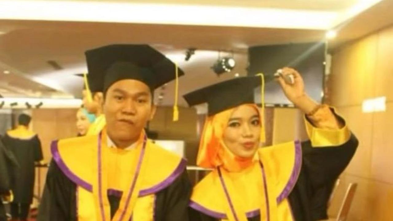 Tahun 2012 sampai 2014, ia melanjutkan kuliahnya ke jenjang S1.