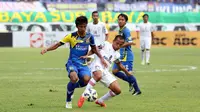 Martapura FC kalah tipis 2-3 dari Persiba Balikpapan pada laga lanjutan babak penyisihan Grup A Piala Presiden 2015, Minggu (6/9/2015) di Stadion Si Jalak Harupat, Kab. Bandung. (Liputan6.com/Helmi Fithriansyah)