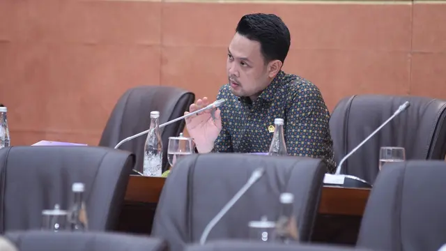 Anggota Komisi VI DPR RI, Rivqy Abdul Halim atau Gus Rivqy.