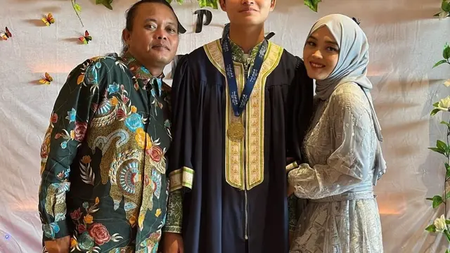 Wisuda Tahiz Rizwan Fadilah