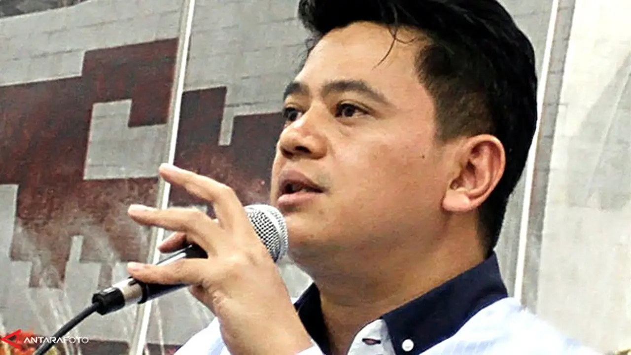 poempida-hidayatullah130516b.jpg