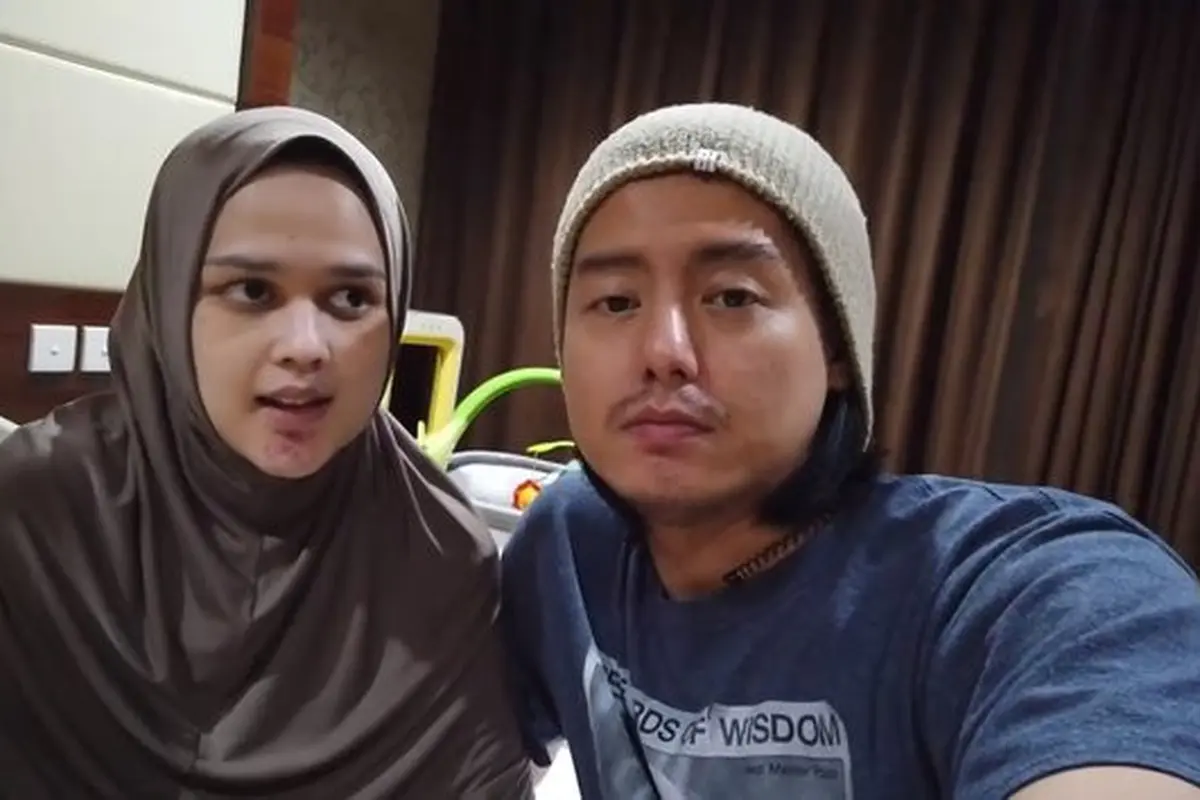 Potret perjuangan Cut Meyriska lawan penyakit misterius. (Sumber: Youtube/RogerChika Journey)